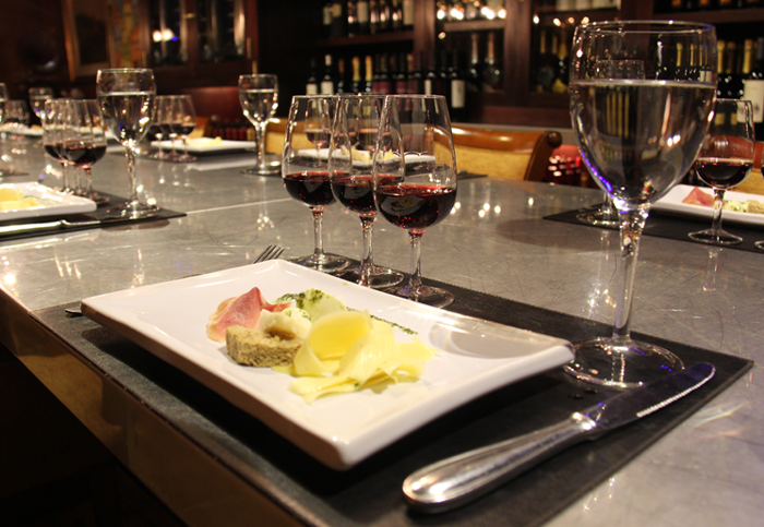 DINNER + TANGO & FOLKLORE SHOW + TASTING